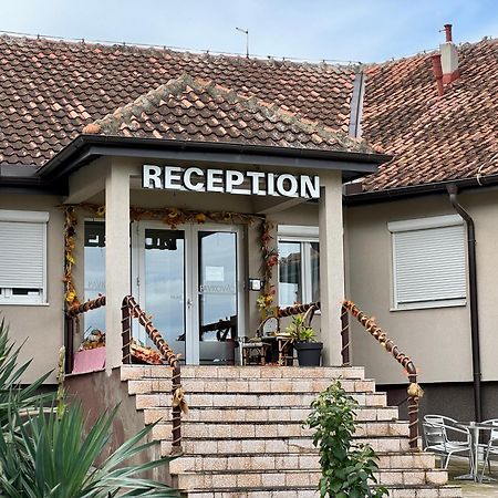 Motel Krnjevo מראה חיצוני תמונה